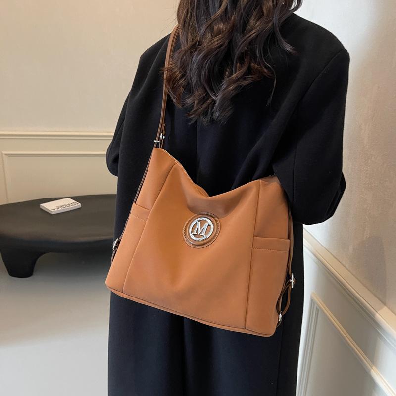 2025 new autumn one pack multi-purpose backpack daily commute shoulder bag fashion casual messenger bag women