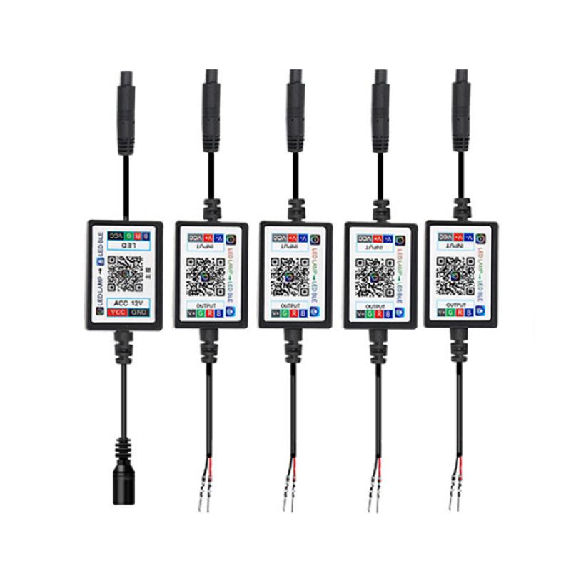 Ein Set kabelloser LED-Lampen zur Schaffung einer Atmosphäre im Auto mit App-Steuerung