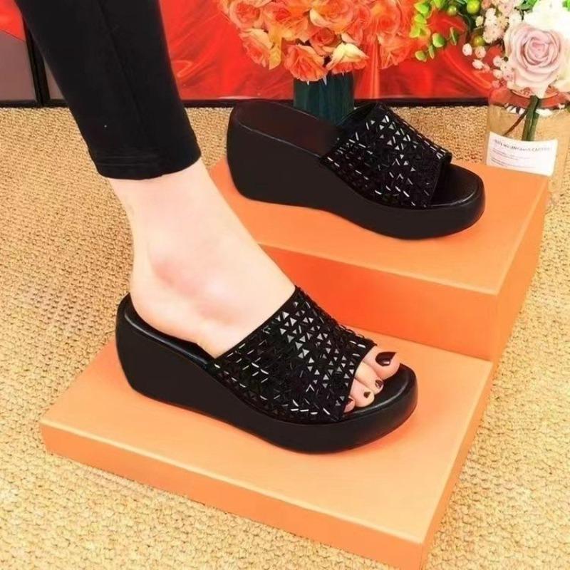 New Women's Wedge Heel Shoes Thick-soled One-shoulder Sandals for Mom