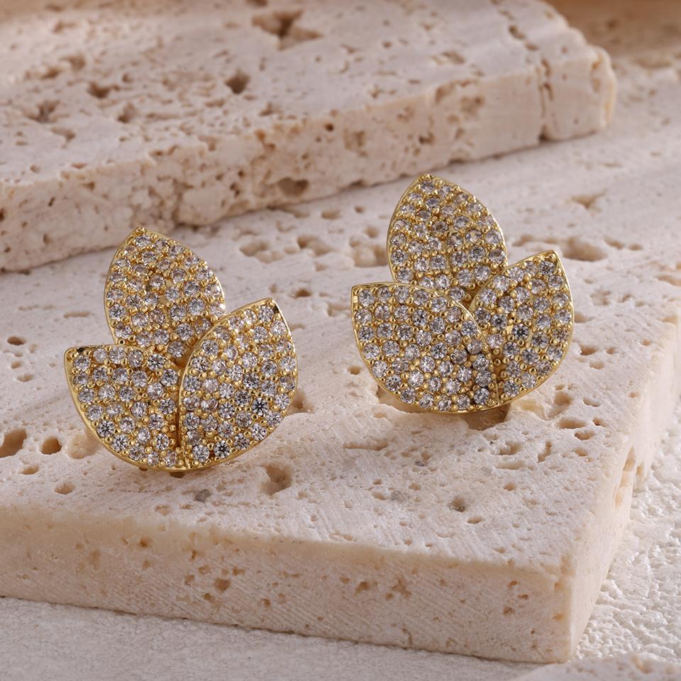 ZAKOL New Full Micro Paved Cubic Zirconia Three Leaves Leaf Flower Earrings for Women Luxury Shining Zircon Wedding Zircon