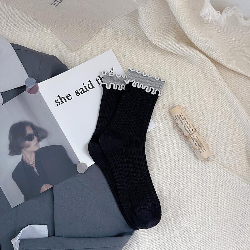 

24 Autumn Lace Socks Women S Pair Of Fungus Edge Color Matching Medium Tube Socks Girl Pile Socks Women one size fits all чорний