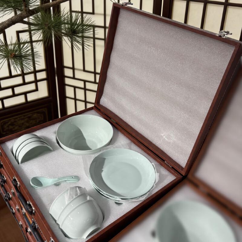 New Chinese Style 19-Piece Ceramic Dinnerware Set