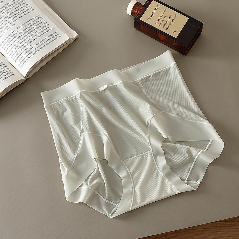 Solid Color Light Luxury Thin Triangular Panties Skin Friendly, Comfortable, Gentle, Sweet and Stylish Women's Panties