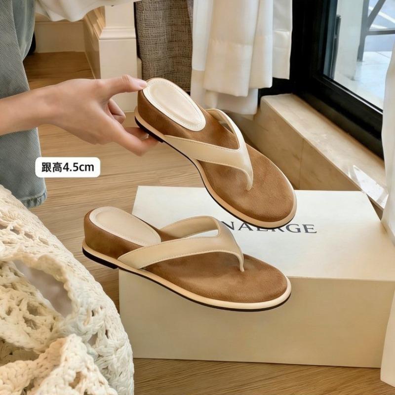 Versatile height increase cm~ French holiday style outer wear, toe slope heel flip-flops, outer high sense
