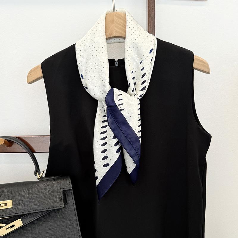 70 square scarves, new silk scarves, fashionable and versatile bags, tied hair scarves, headbands, neck protectors, scarves, shawls.