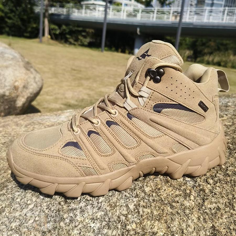 Men s Desert Boots Men Ankle Boots Male Outdoor Hiking Shoes Tactical Boots Big Size 40-46 Work Safety Shoes Motocycle Boots New 40