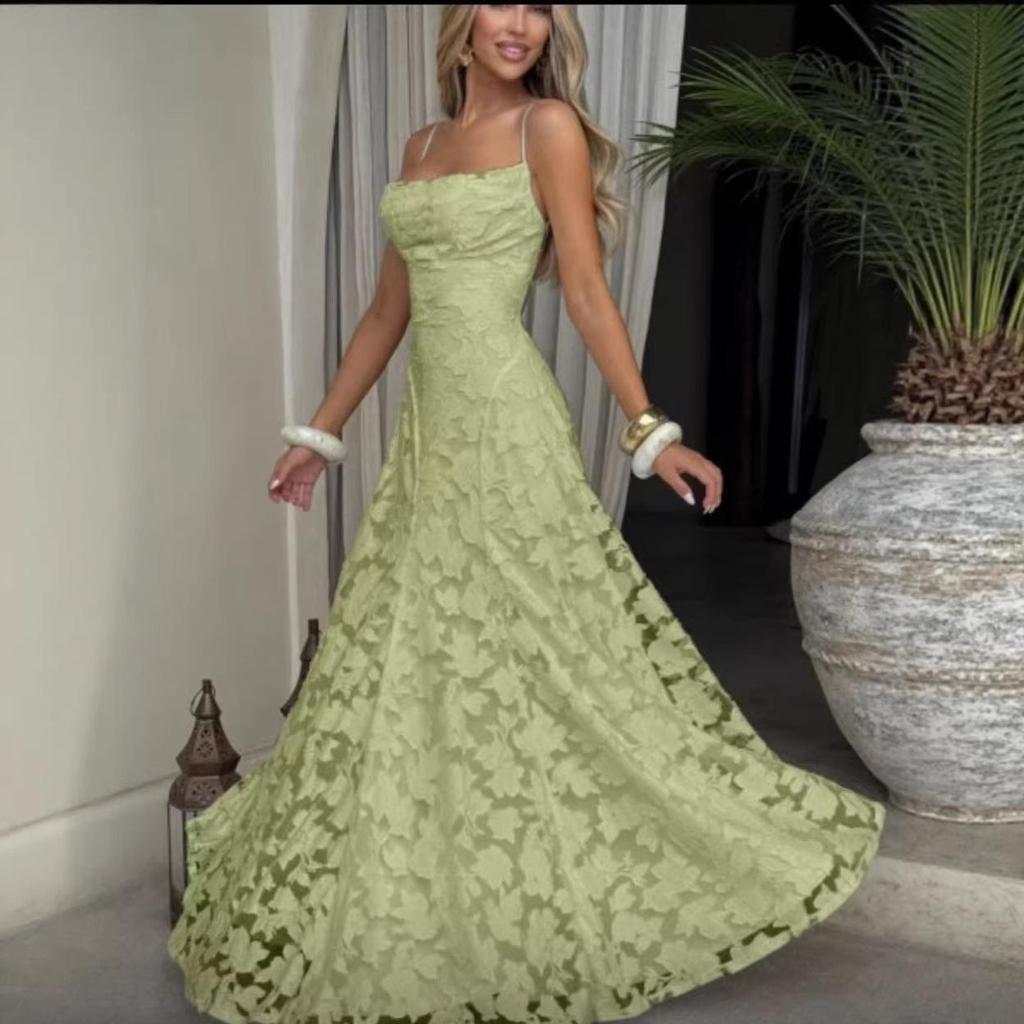 French Lace Cross-Strap Backless Summer Dress - Elegant and Slimming Waist-Cinched Design