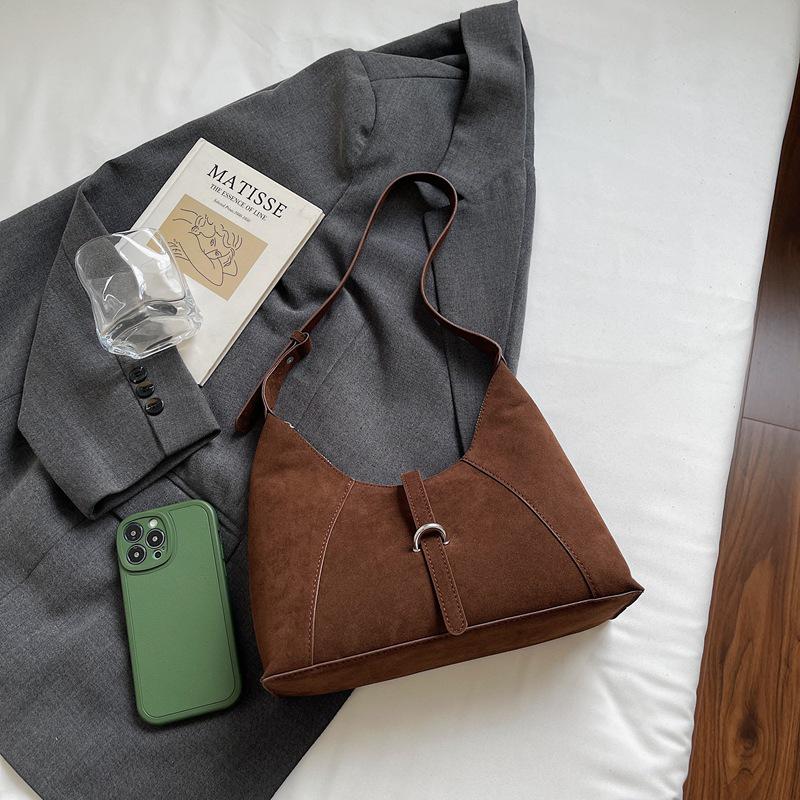2025 Korean Women's Crescent Baguette Bag: Autumn Fashion Versatile Underarm Handbag