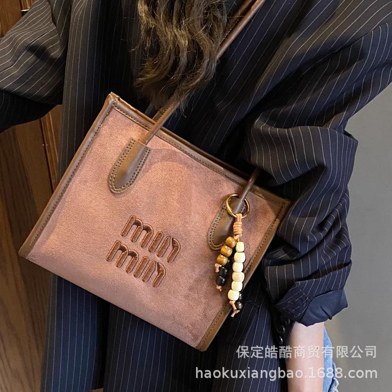 Suede bag women's 2025 new autumn and winter retro shoulder bag commuter tote bag large capacity women's bag