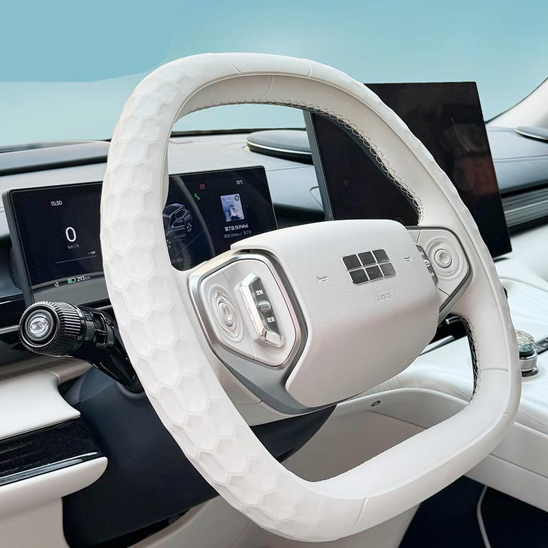 For Geely EX5 Galaxy E5 2024-2025 Liquid Silicone Steering Wheel Cover Skin-friendly, Sweat-proof and Anti-slip Auto Supplies J1