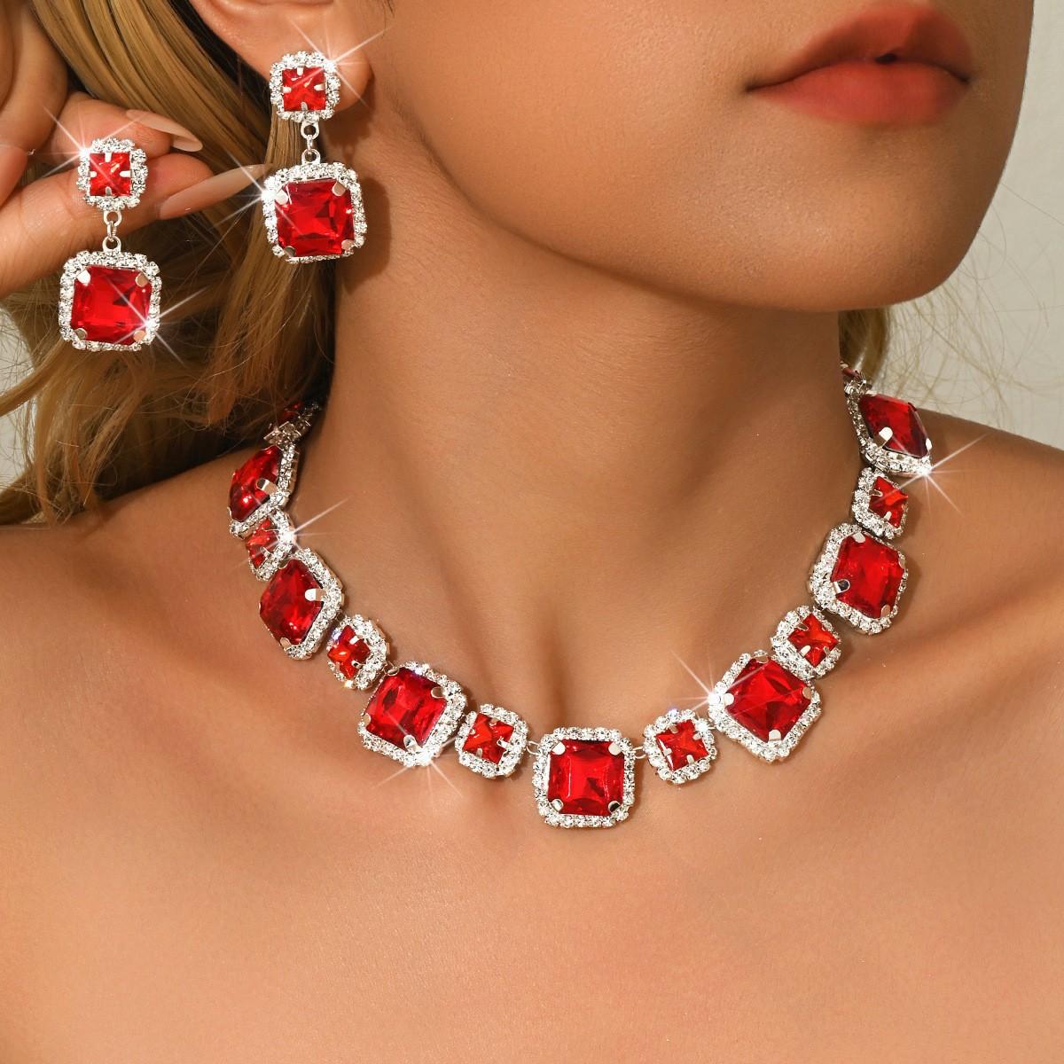 

Набір Сережки та Кольє Червоний Діамант Весільні Прикраси Преміум Квадратний Набір Прикрас Jewelryset