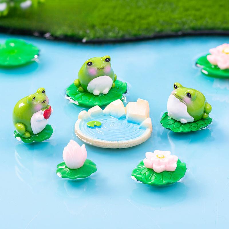 5pcs Creative Resin Pond Frog Miniature Landscape DIY Decoration Accessories Car-mounted Desktop Ornament for Moss Micro-landscape