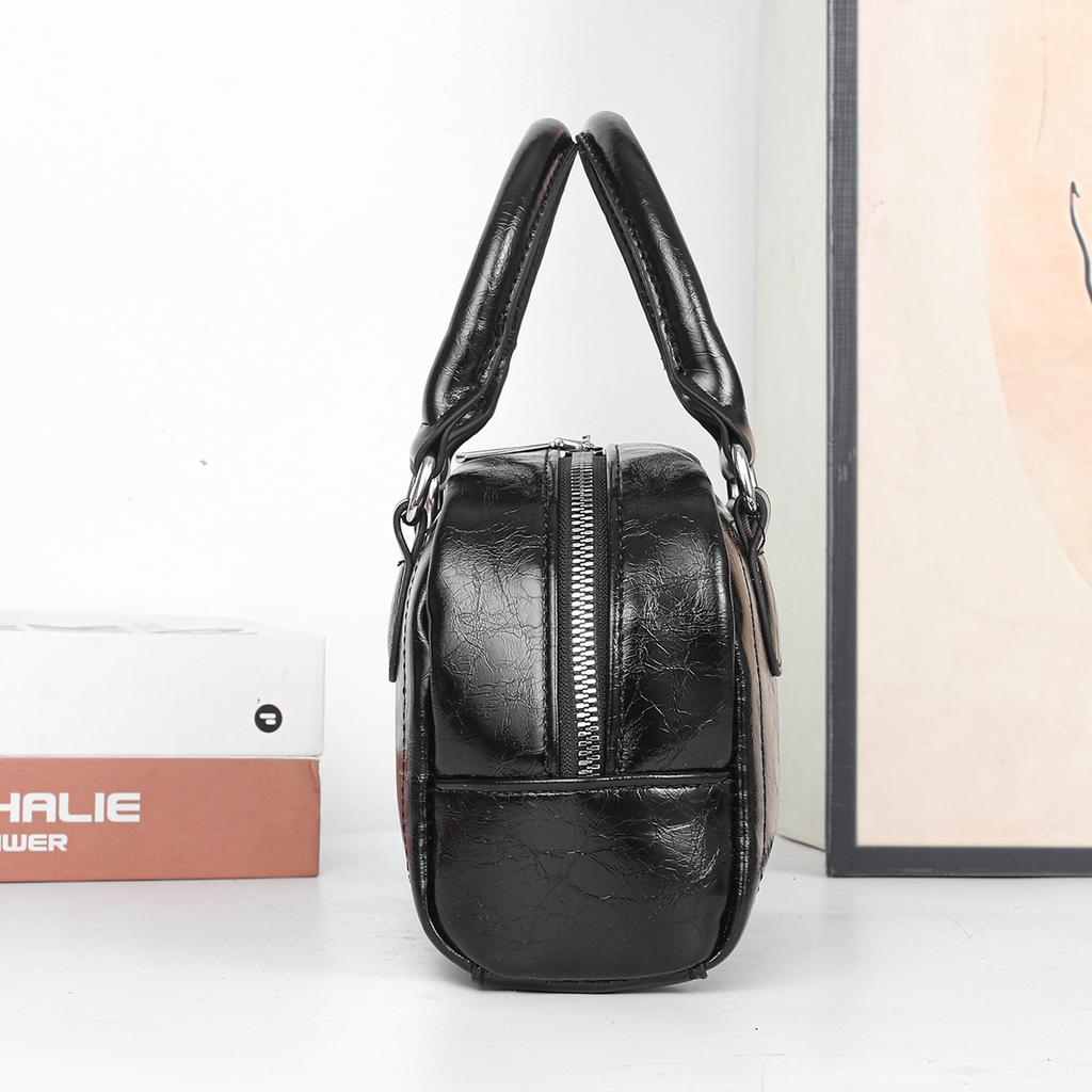 Premium niche bag women's 2025 new retro messenger bag women's casual versatile portable pillow bag