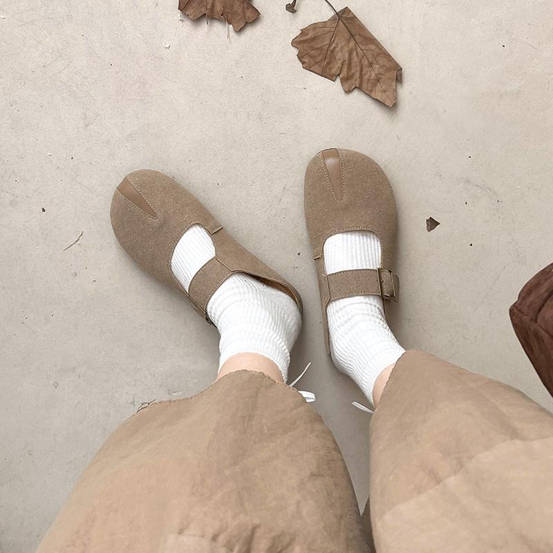 Shoes Woman  Slippers Casual Pantofle Cover Toe Luxury Rubber New Flat Retro Spring Fashion Slides Round Flat Shoes Female