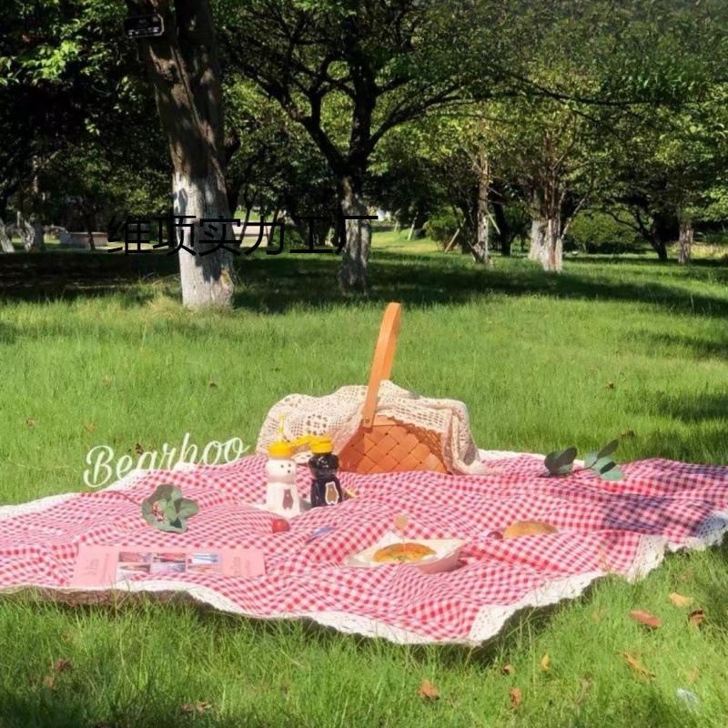 Red Plaid Outdoor Picnic Mat: Thick, Moisture-Proof, Insulated, Lace Trim, Portable for Camping, Photography & Beach.