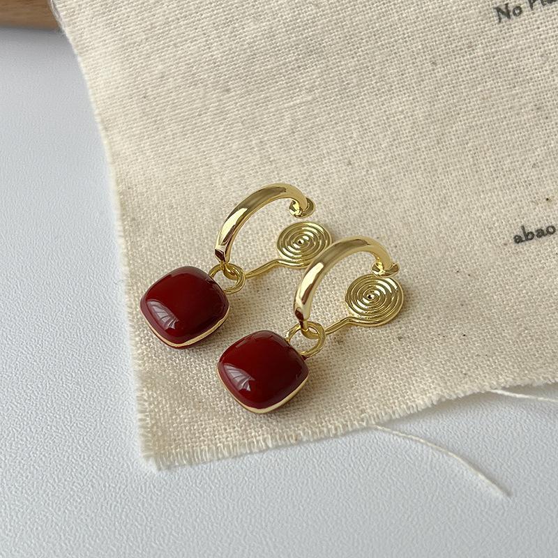 Maillard Autumn and Winter Light Luxury High-end Earrings Circle Women's Round Amber Earrings Retro Ear Clips Without Ear Piercings
