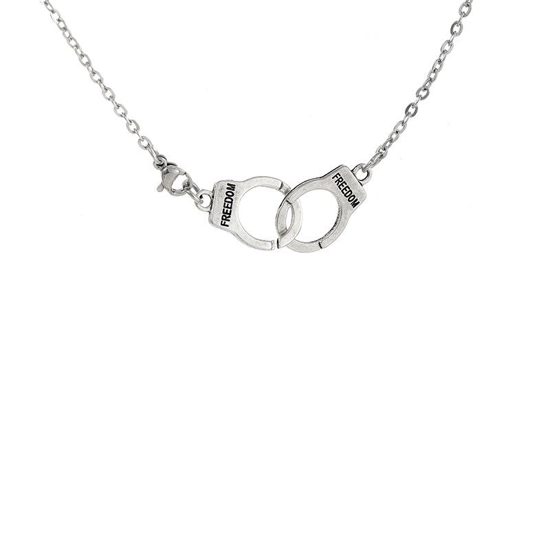Men's Trendy Hip Hop Clavicle Chain with Handcuff Pendant - Stylish European and American Cold Style Accessories