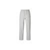 Nike Pantaloni Casual Club da Uomo Tonalità Grigio Scuro/Grigio Fumo Chiaro/Bianco HQ4423-063
