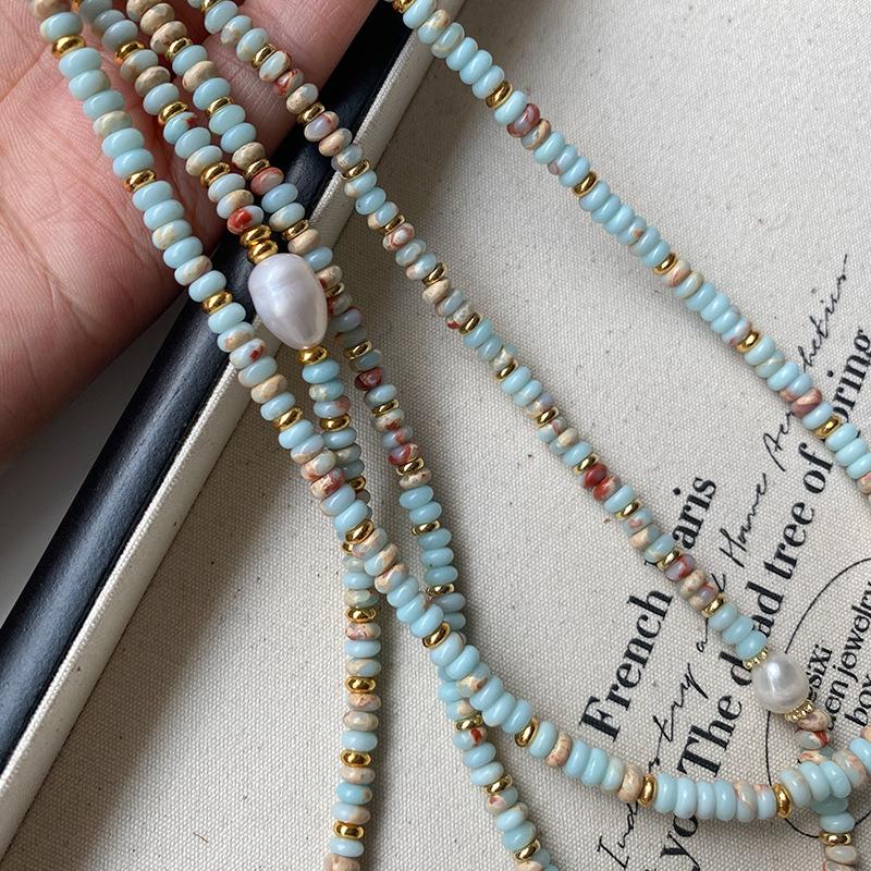 Halskette aus Shoushan-Stein, Schlüsselbeinkette aus natürlicher Schlangenhaut-Abakus-Perle, schlichte literarische und High-End-Halskette aus Süßwasserperlen im Retro-Stil