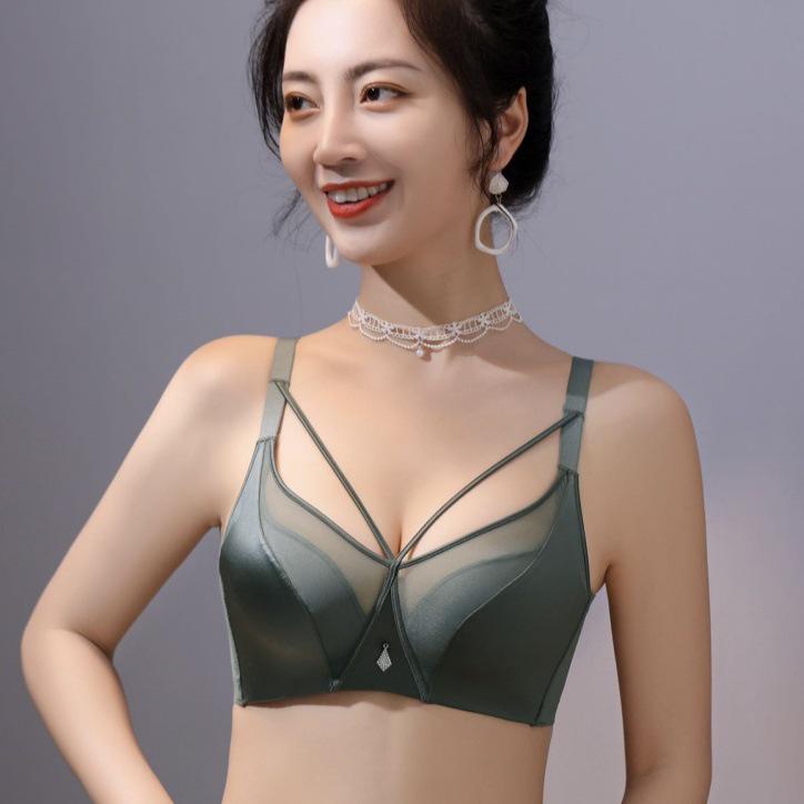 Silky Satin Wire-Free Push-Up Bra - Sexy Lingerie for Women with Small Bust, Seamless Design in Hot New Style.