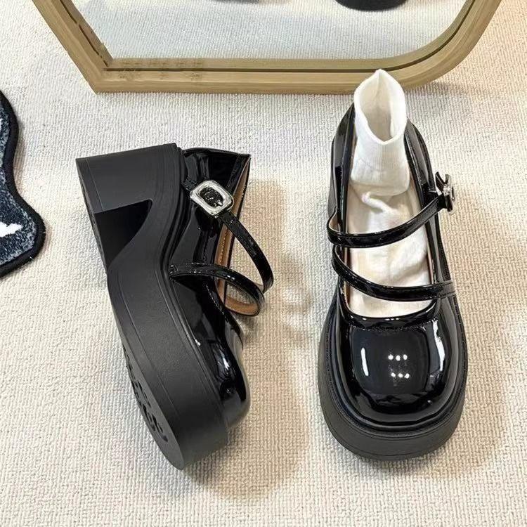 

Туфли Мэри Джейн на круглой платформе французского ретро, женские, кожаные, новинка 2025 года, британский стиль, толстый каблук, высокие каблуки 35 чёрный