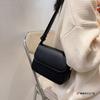 Premium Small Bag New Versatile Retro Small Square Bag Autumn and Winter Simple and Fashionable Shoulder Messenger Bag