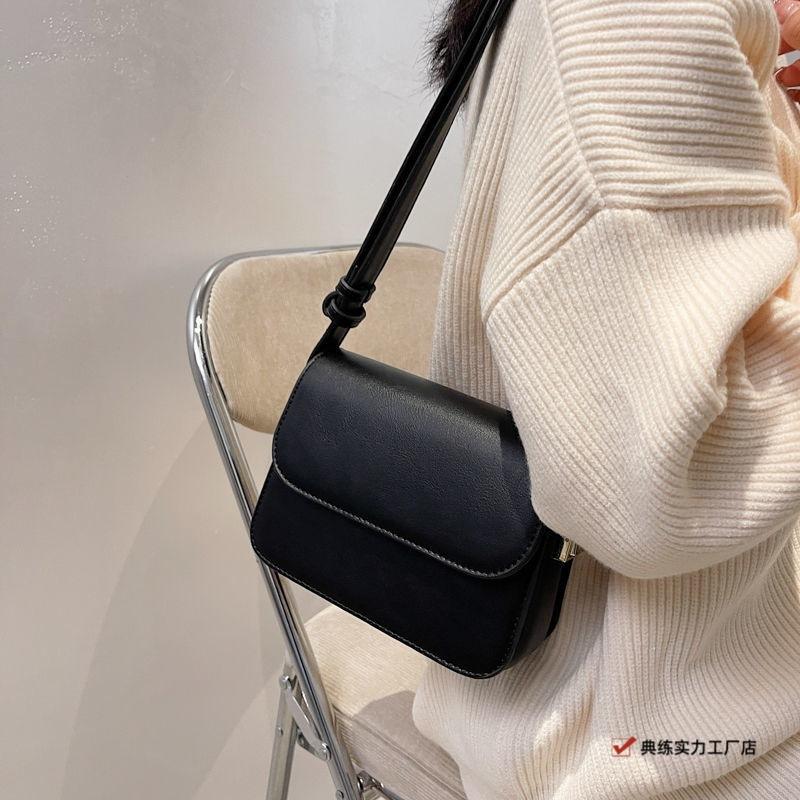 Premium Small Bag New Versatile Retro Small Square Bag Autumn and Winter Simple and Fashionable Shoulder Messenger Bag