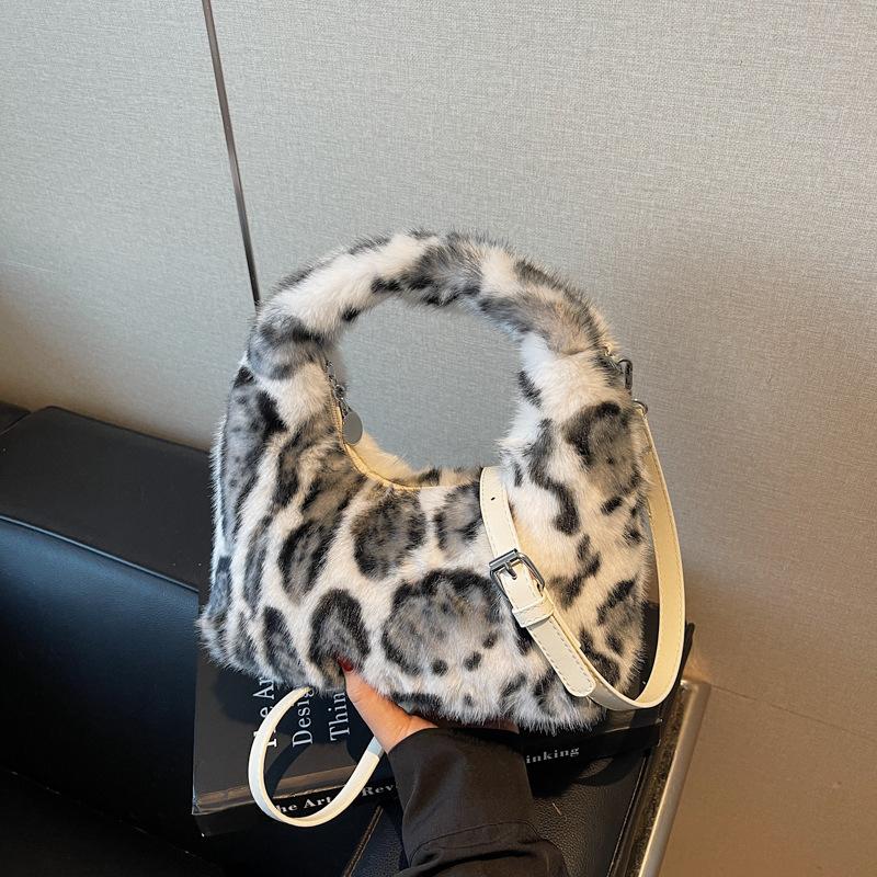 Leopard Print Plush Handbag Women's New Fashion Autumn and Winter Texture Wool Bag Versatile Chain Messenger