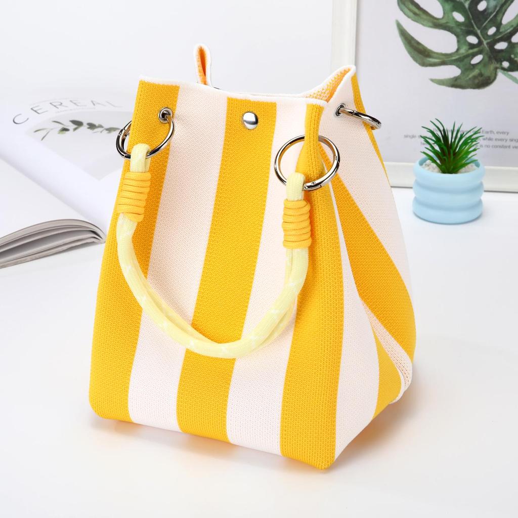 Stylish Women's Knitted Bucket Handbag – Casual, Versatile & Portable
