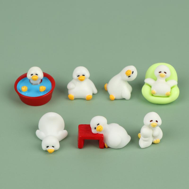 Adorable 7Pcs White Mini Duck Figurines Micro Animal Ornaments for Birthday Gift Home Living Room Decor