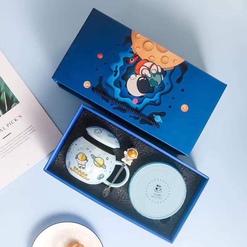Astronaut Planet Ceramic Mug Gift Set