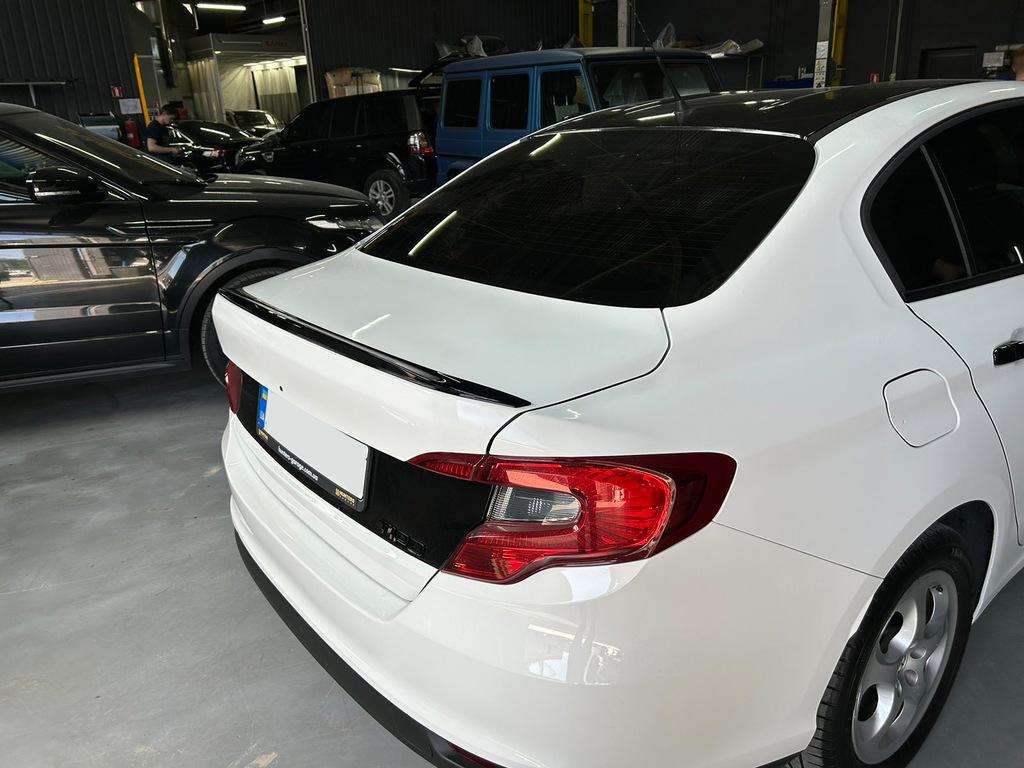 

Спойлер LIP (Sunplex, чорний) (119,1см*5,5см) для Fiat Tipo 2016- мм