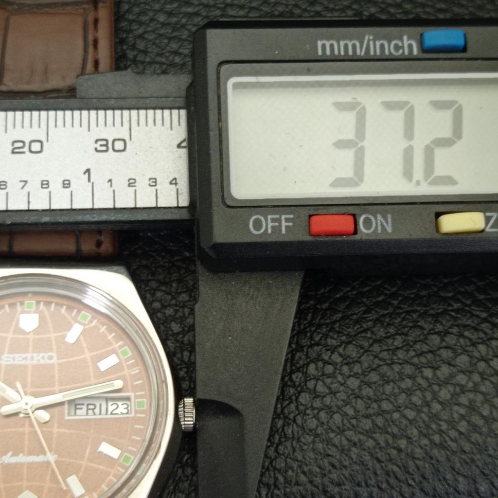 VINTAGE SEIKO AUTOMATIC JAPAN 6319A MENS BROWN COLOR DIAL WATCH a701363-5 R206a-a701363