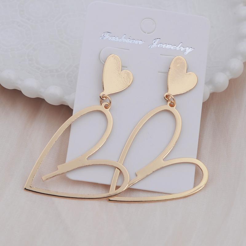 Vintage Hollow Metal Heart Pendant Earrings for Women Trendy European Punk Big Long Drop Earrings Wedding Party Golden Jewelry