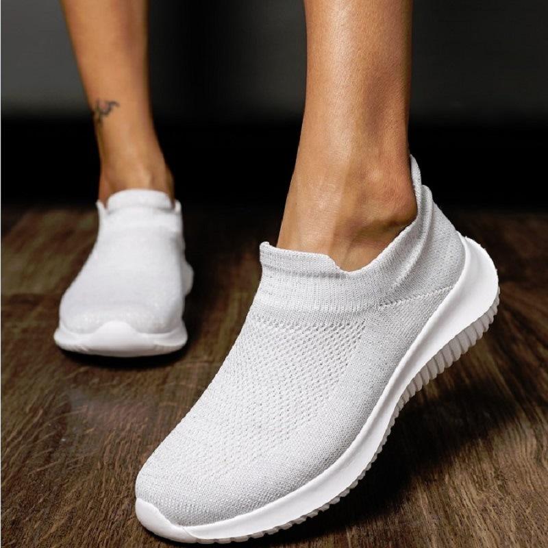 

****** and Autumn one-pedal sneakers for women, light and breathable large-size elastic socks, s**t-soled shoes, comfortable old ******* cloth shoes 35 белый