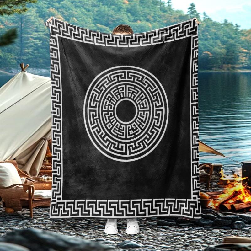 Black Base White Chinese Key Pattern Throw Blanket,Warm Lounge,Bedroom Decor,Birthday Anniversary Home Casual Favor