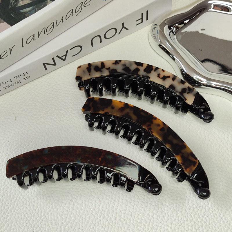 Trendy Leopard Print Acetate Banana Clip: Versatile, High-End Retro Hair Accessory for Women