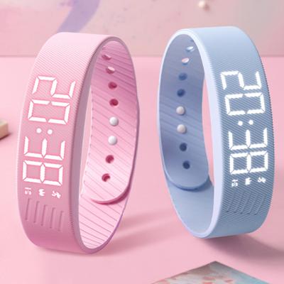 Fitness Budík Hodinky IP65 Vodotěsné Multifunkční USB Nabíjení Digitální Tichá Vibrace Probudí Sportovní Náramek