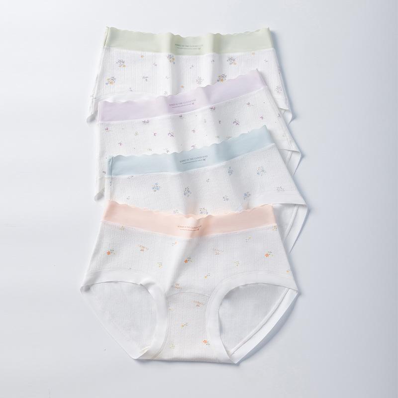 Women's Spring and Autumn Printed Cotton Gentle Small Floral Traceless Underwear