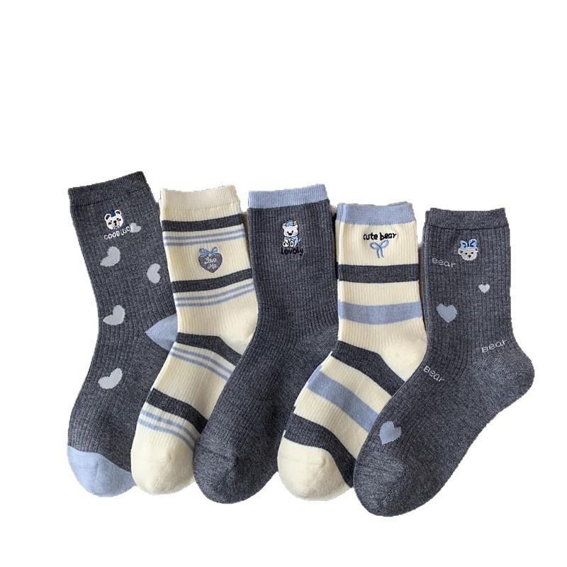 Grey Embroidered Cartoon Bear Mid-calf Socks for Women, Thick and Warm Woolen Socks for Autumn and Winter