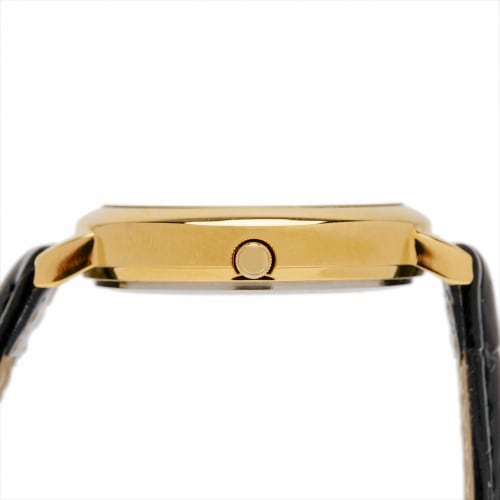 Citizen Q&Q Women's Analog Hello Kitty Waterproof Watch with Leather Strap and Black Dial (0031N105)