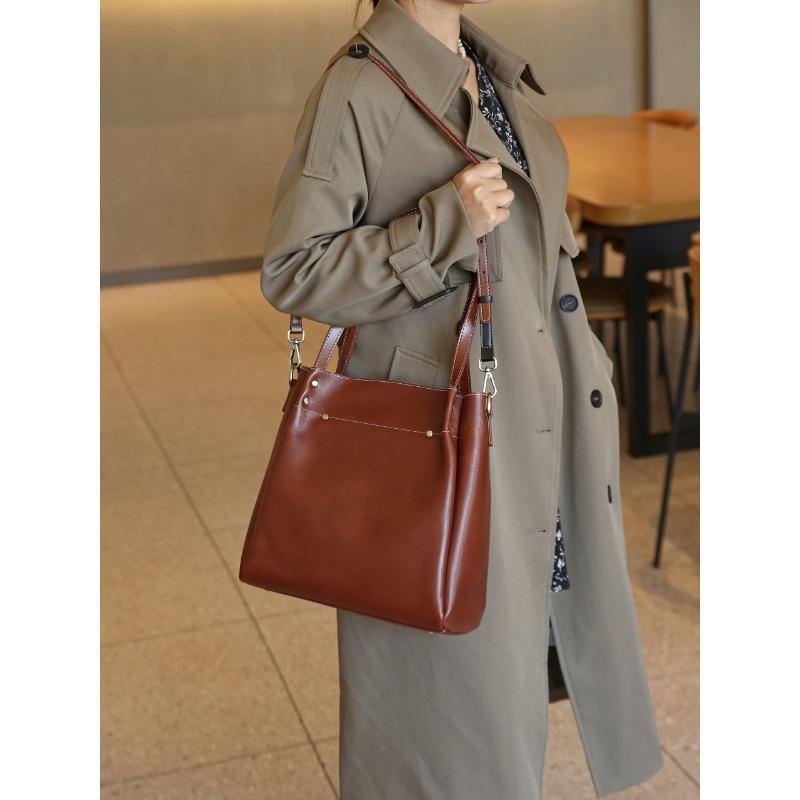 Large Capacity Casual Vertical Leather Tote Bag New Autumn and Winter Fashionable Soft Cowhide Texture Women's Shoulder Bag