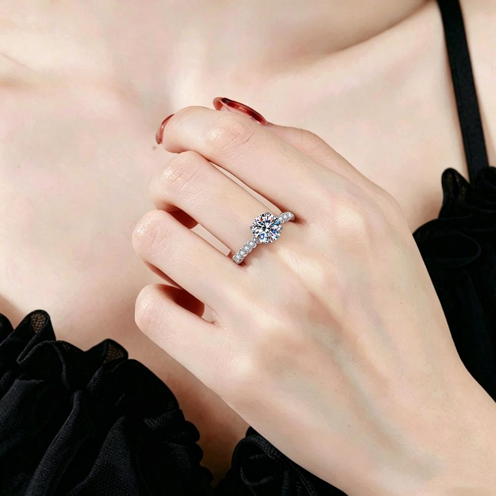 S925 Sterling Silver D Color 1 Carat Moissanite Engagement Ring