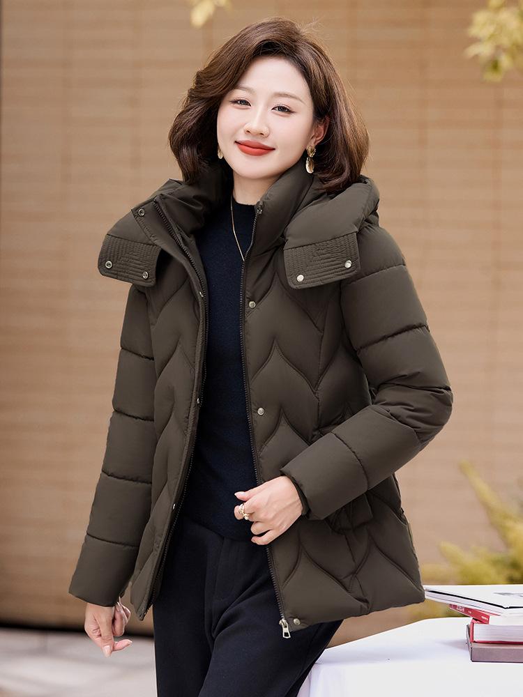 Physical supply, middle-aged and elderly hooded cotton clothes, women's short rhombus grid thermal cotton clothes, mother clothes, multi-color opt