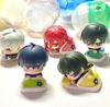 En Stock Blue Lock Estilo Dormir Caja Sorpresa Mini Figura de Acción Kawaii Adorno de Escritorio Regalos Sorpresa de Cumpleaños Para Fans