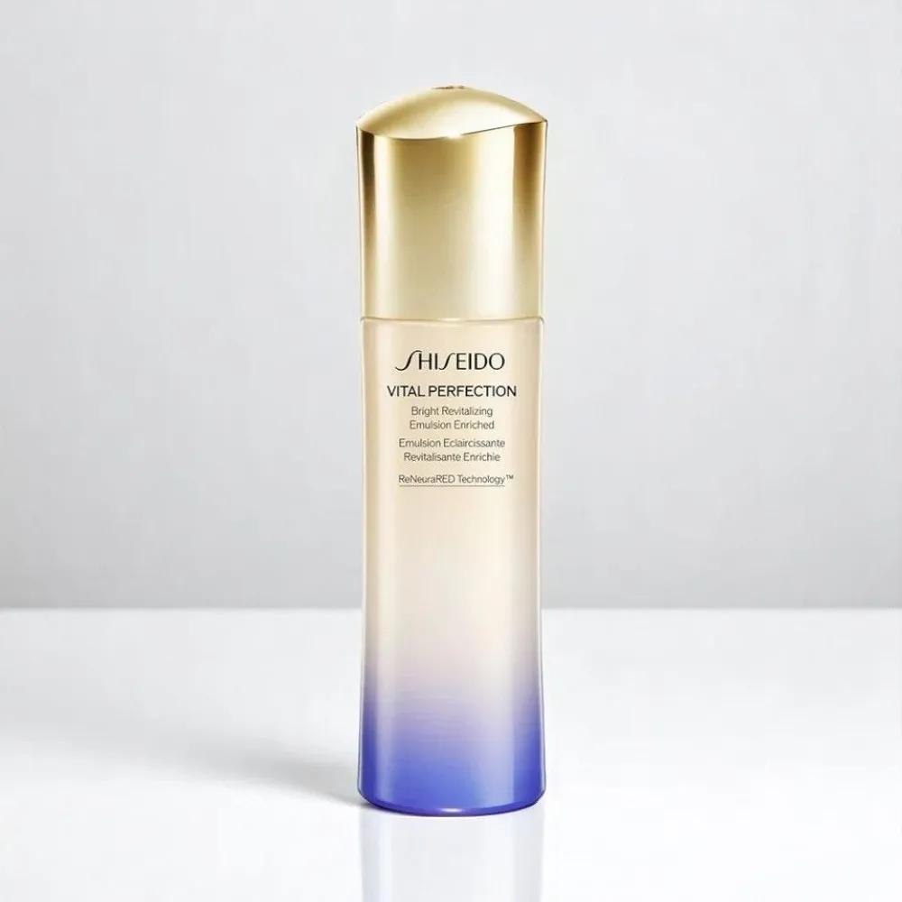 Shiseido Vital Perfection White Revitalizing Emulsion Enriched 100ml