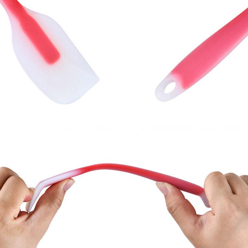 Silicone Cream Baking Scraper Non Stick Butter Spatula Cutter Chocolate Smoother Heat Resistant Kitchen Pastry Tools Scraper
