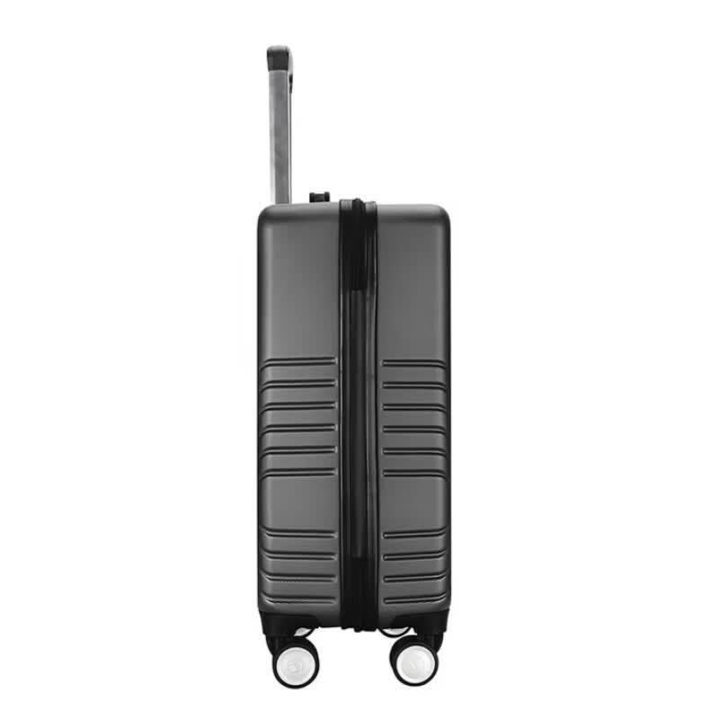 Diplomat DS-13054 Hardside Spinner Suitcase