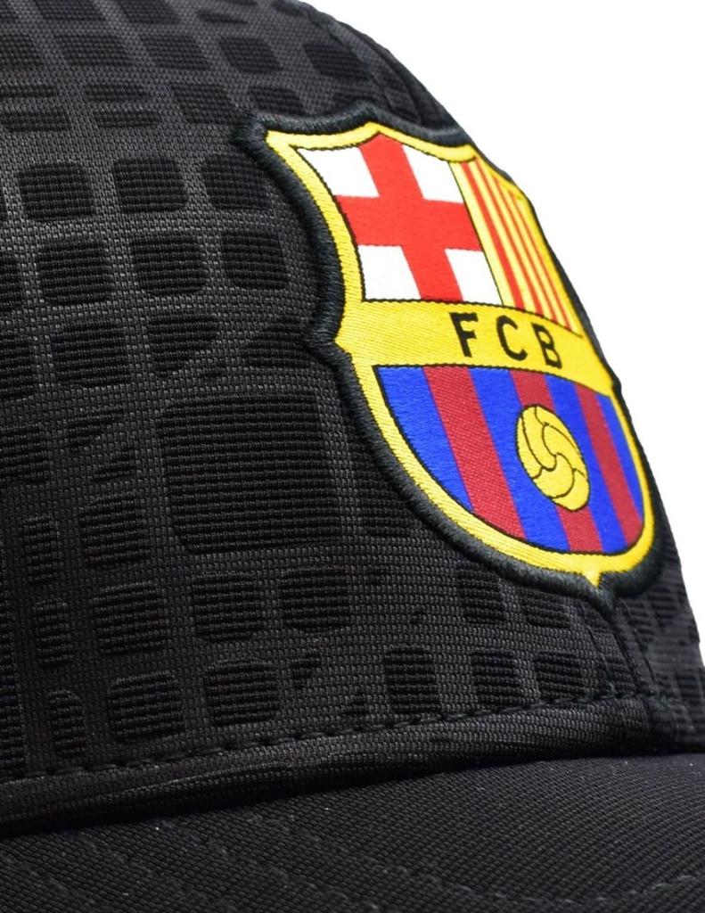 FC Barcelona czapka z daszkiem bejsbolówka Cap Cross Black FCB 5001GEXNN czarny OSFM