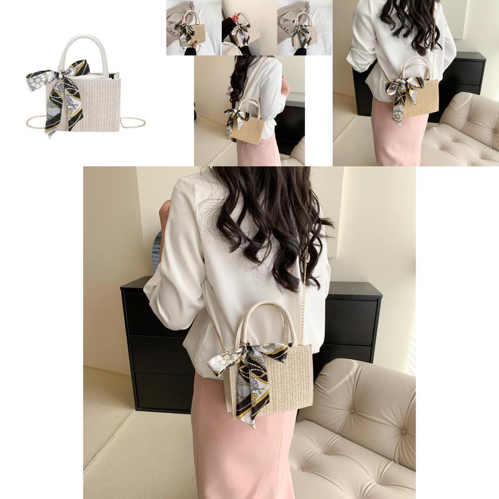 Fashionable Minimalist Chain Strap Shoulder Bag Stylish Handbag For Women In White And Khaki